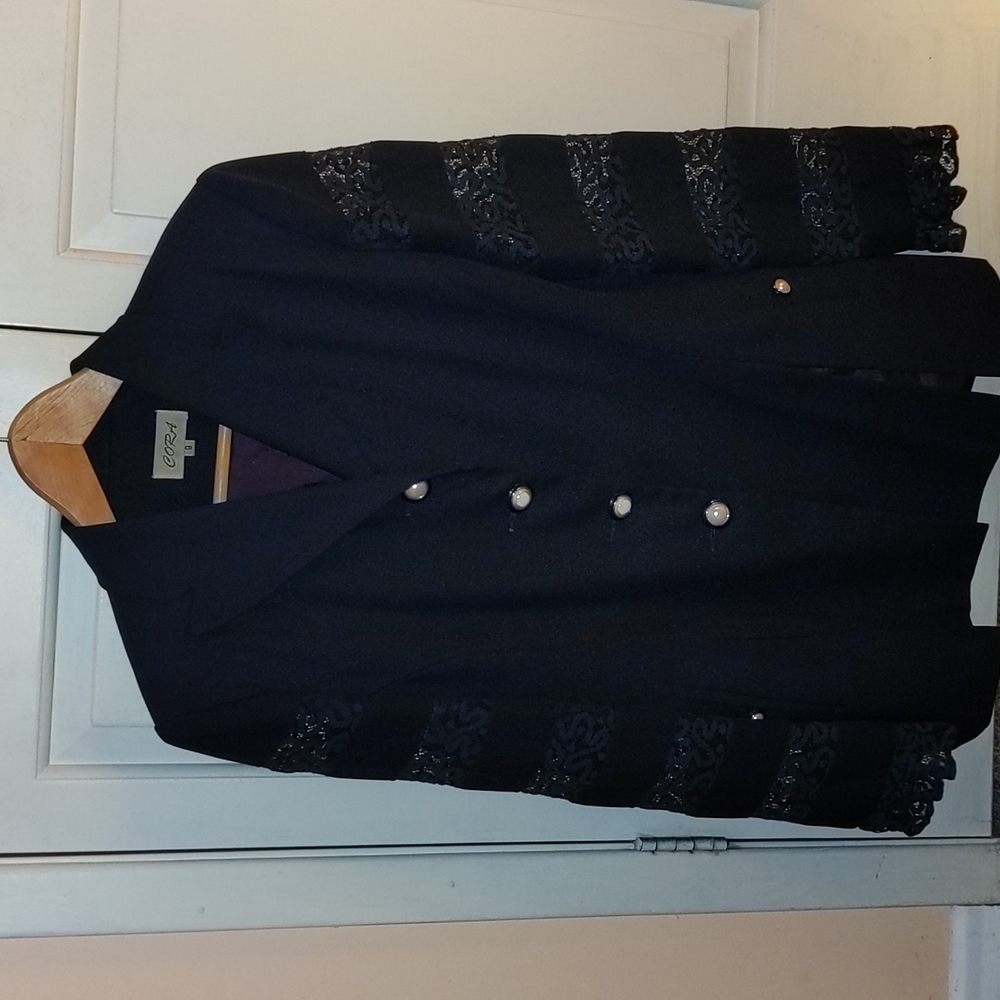 Cora navy blazer size 9